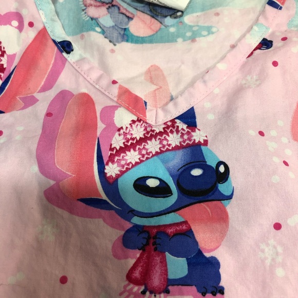 Disney Stitch Scrub top, Large, 2 front pockets - Picture 3 of 12